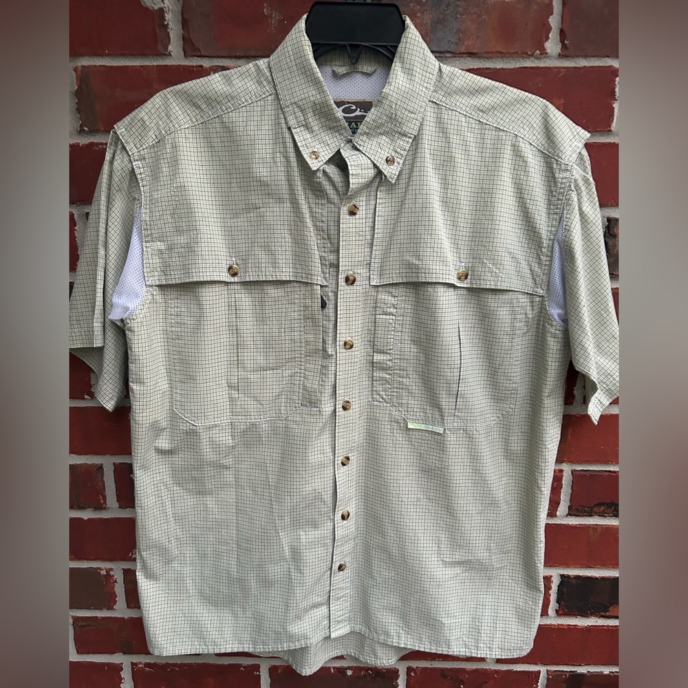Drake Waterfowl Mens Button Down Short Sleeve Shirt with Pockets. Size Small